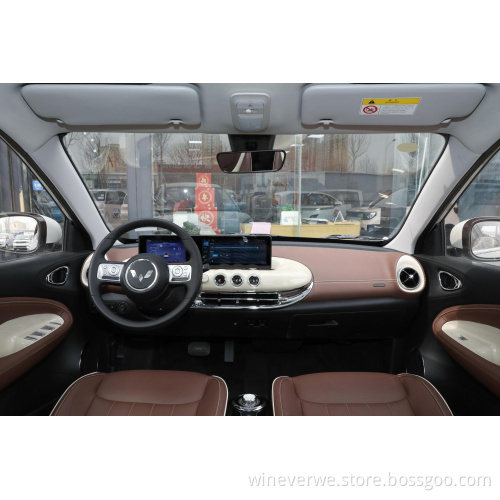 عروض عمر البطارية طويلة العلامة التجارية Wuling Bingo 203km 333km New Energy Electric Cars